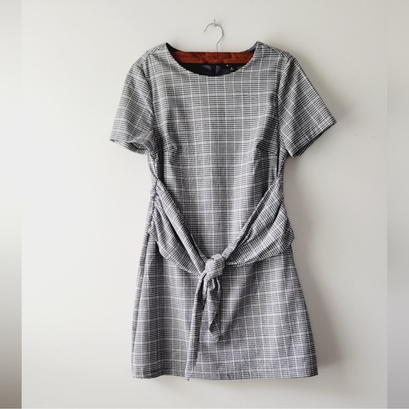 Lulus black & white micro‎ plaid short sleeve mini dress w/ front back wrap tie - Picture 13 of 13